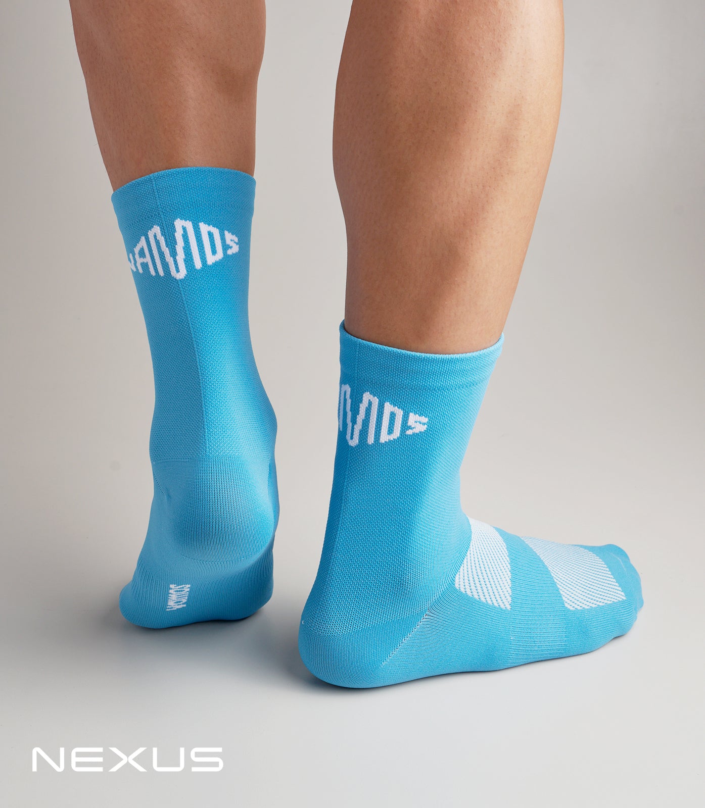 STRIDE NEXUS SOCKS (LIGHT BLUE)