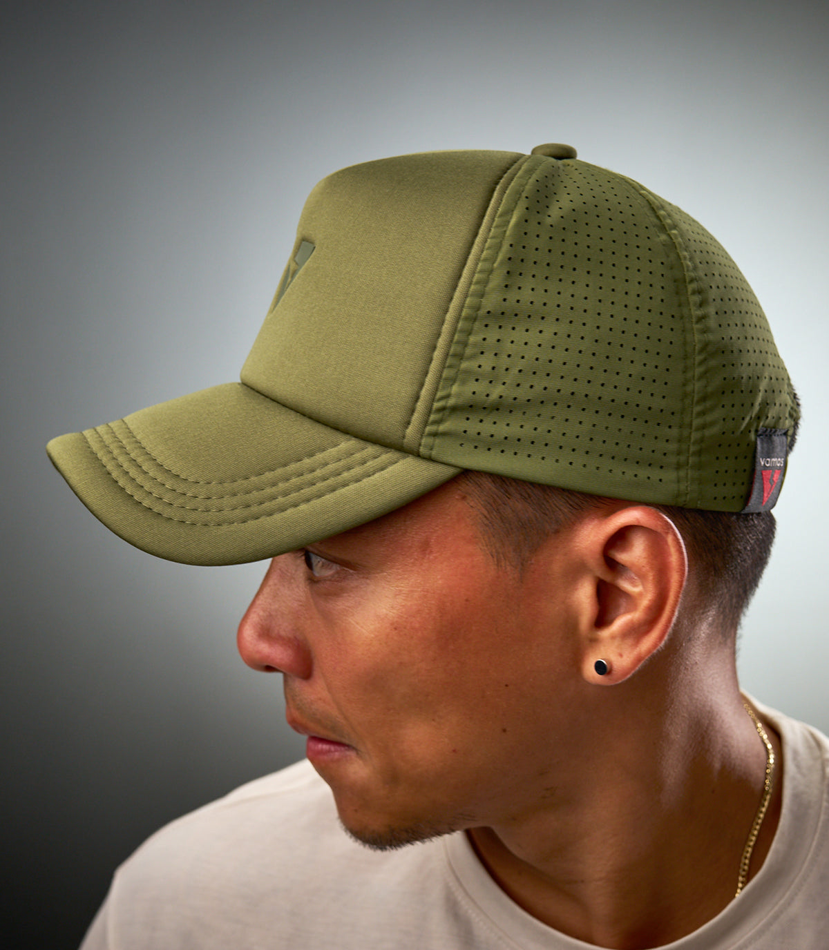 PERF+ TRUCKER (ARMY GREEN)