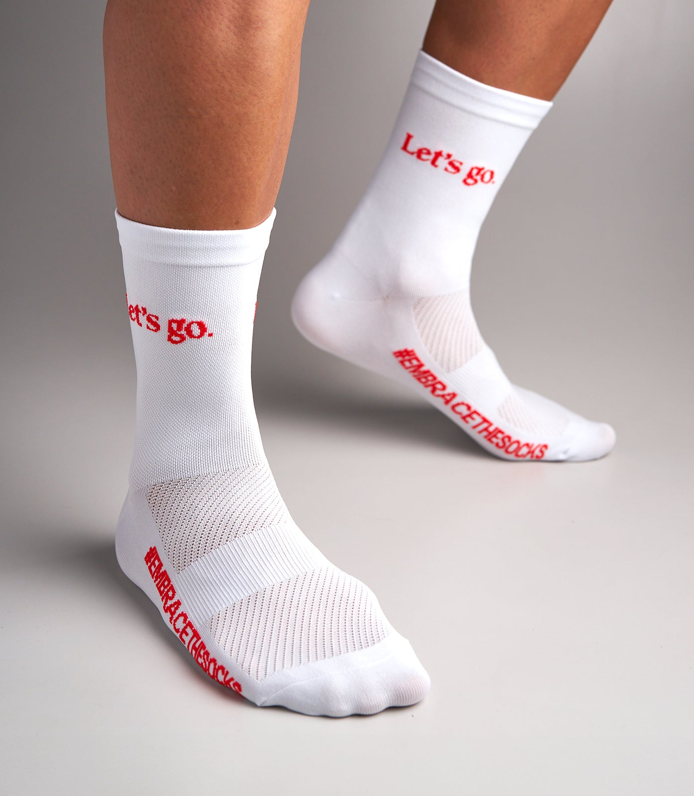 TARA NA! (WHITE) NEXUS SOCKS