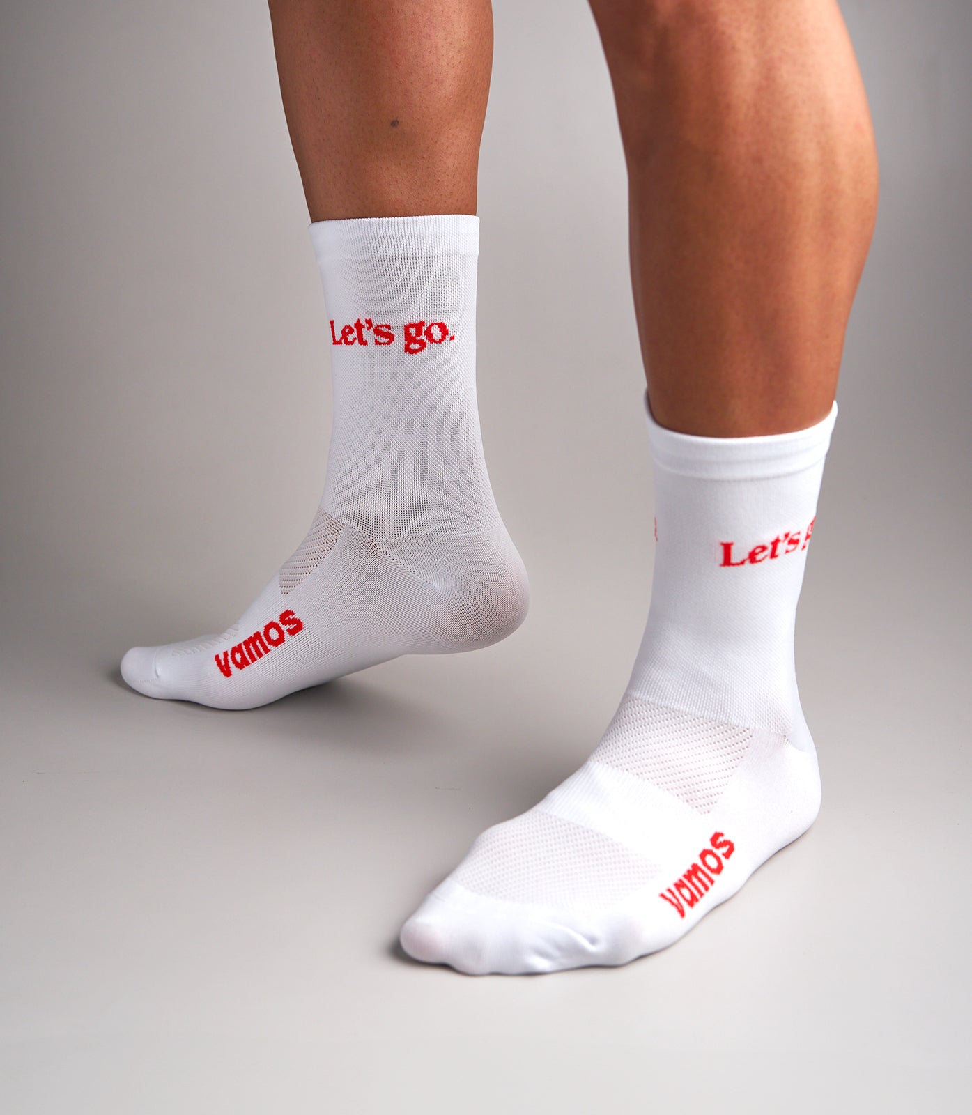 TARA NA! (WHITE) NEXUS SOCKS