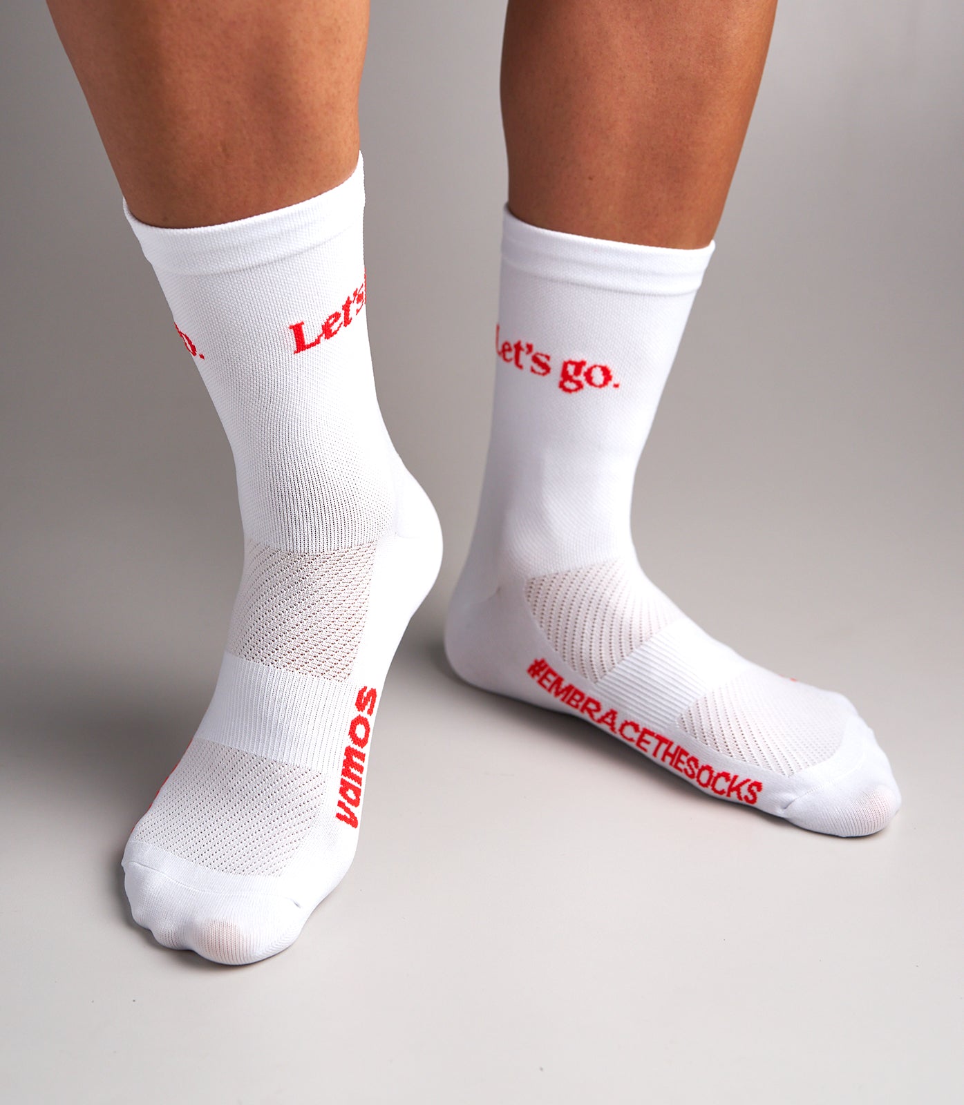 TARA NA! (WHITE) NEXUS SOCKS