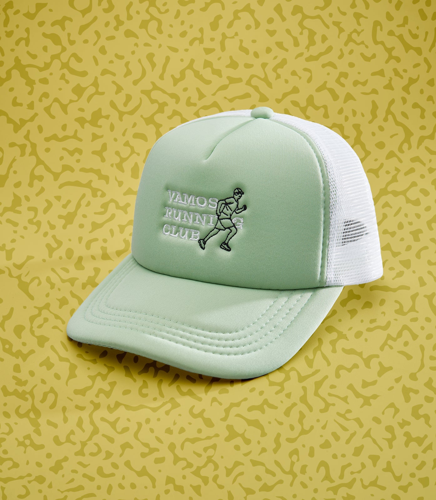 VRC TRUCKER (MINT)